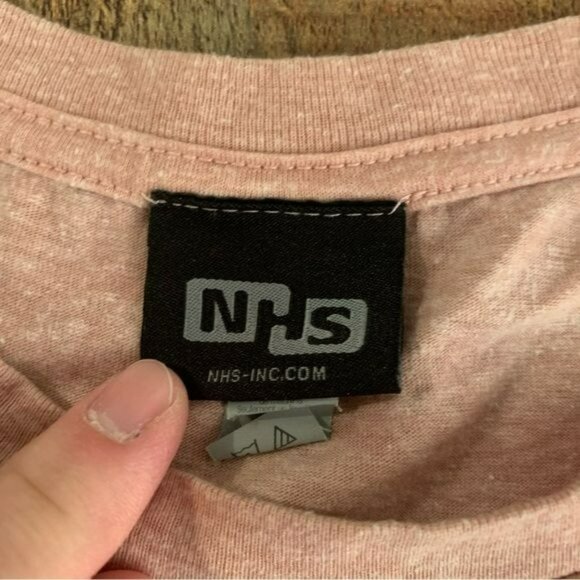 NHS womens size S pink short sleeve t-shirt with Santa Cruz and roses graphics - Picture 4 of 8